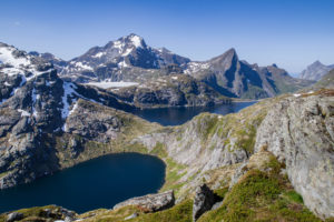 Noorwegen Senja gletsjer meer bergen sail hike wandelen zeilen