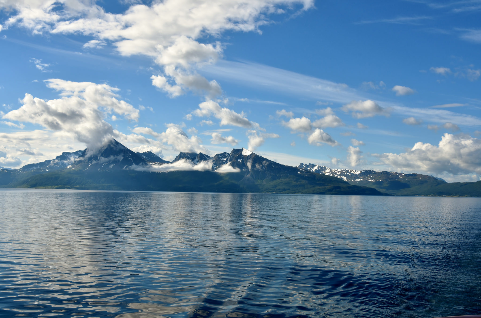 vakantie Noorwegen zeilen Vesteralen Lofoten sailing norway onthaasten zeilreis zeilvakantie